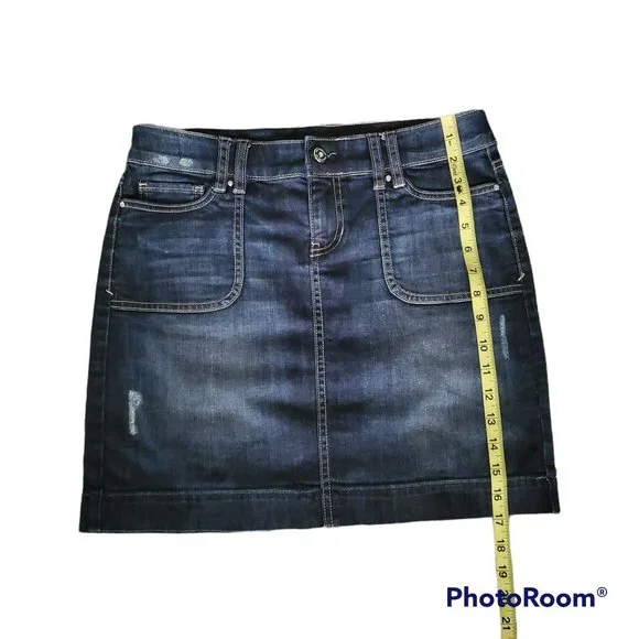 White House Black Market Women's Blue Medium Wash Embrace Life Denim Skirt Sz 2 - Picture 6 of 9